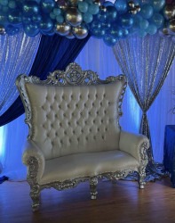 b4ca4e9e3d27bcf8620f3f2a95da9e17 1750132662 Double Throne Chair